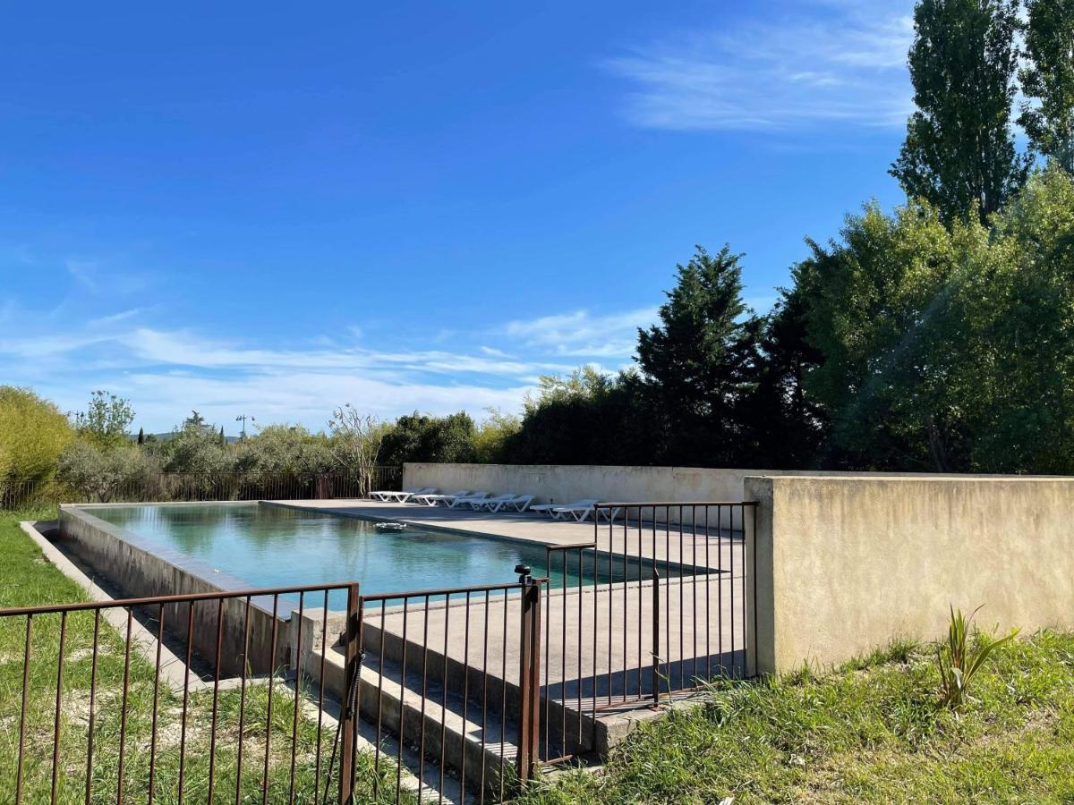 Appartement De Charme Sud Luberon Classe 4 Etoiles Puyvert Bagian luar foto
