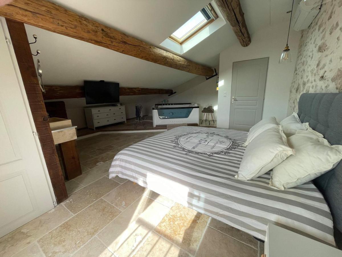 Appartement De Charme Sud Luberon Classe 4 Etoiles Puyvert Bagian luar foto